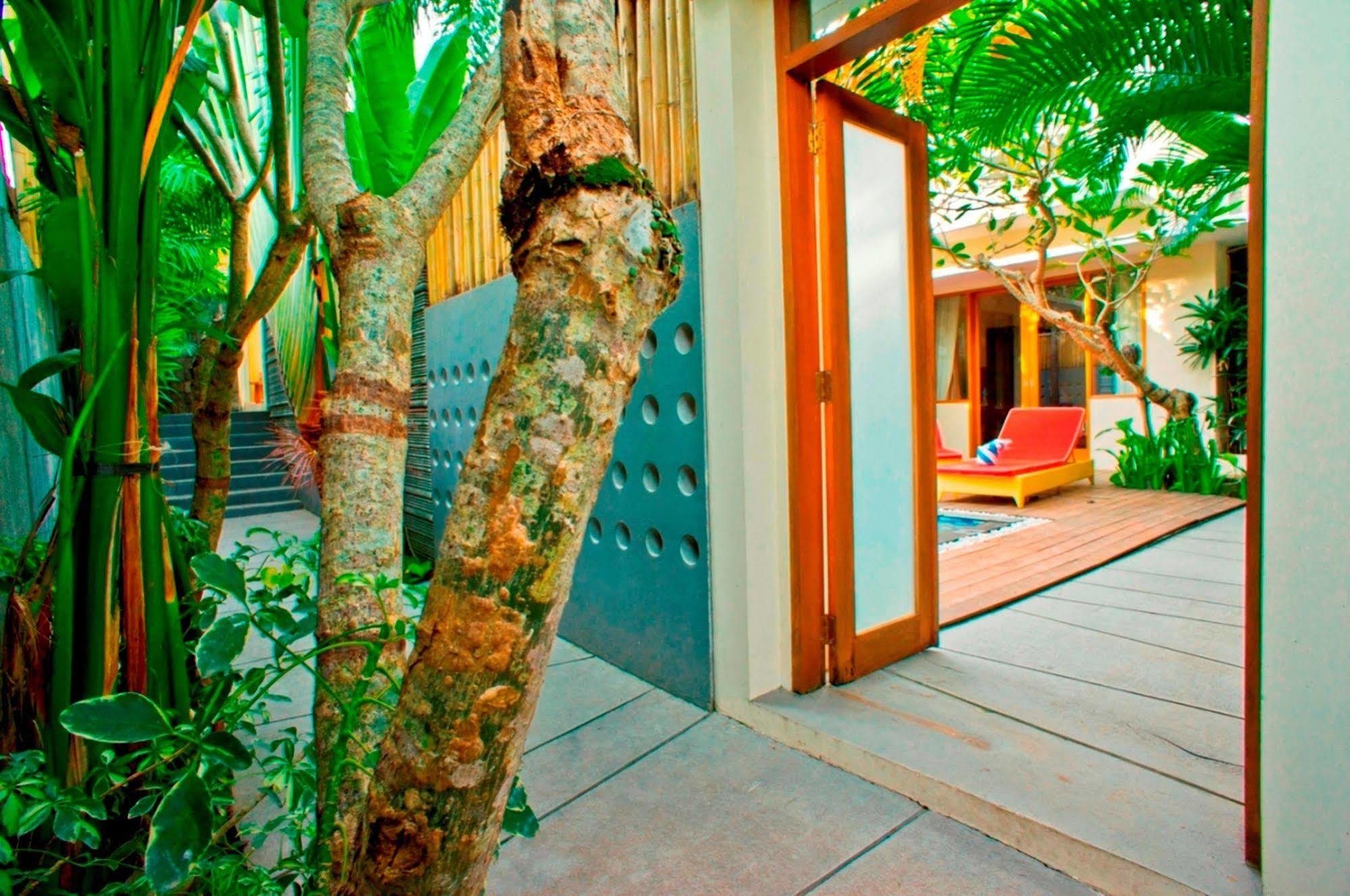 Villa Travis Seminyak  Exterior photo