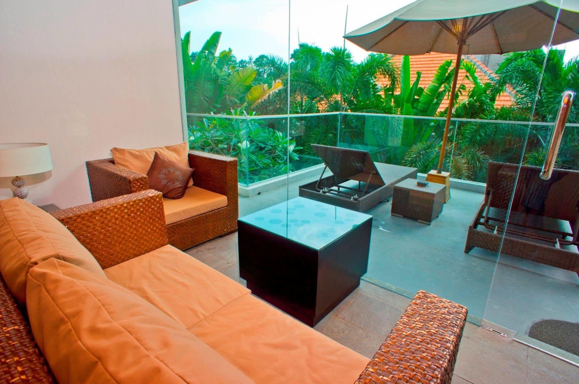 Villa Travis Seminyak  Exterior photo